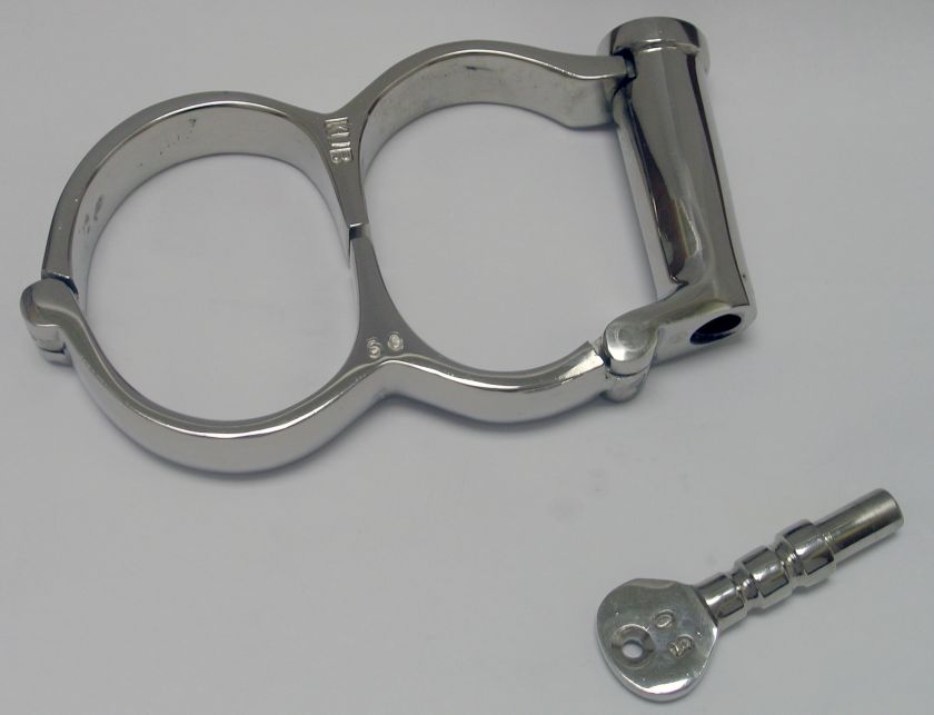 Kub KB 917 Nickel Plated Irish 8 Handcuffs   Small  