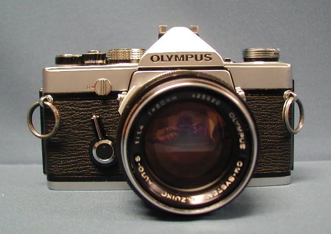 Olympus OM 1 35mm SLR Film Camera ~ f=50mm 11.4 Zuiko Lens  