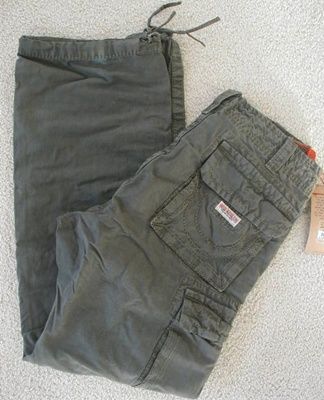 You are bidding on a brand new, 100% authentic True Religion mens 