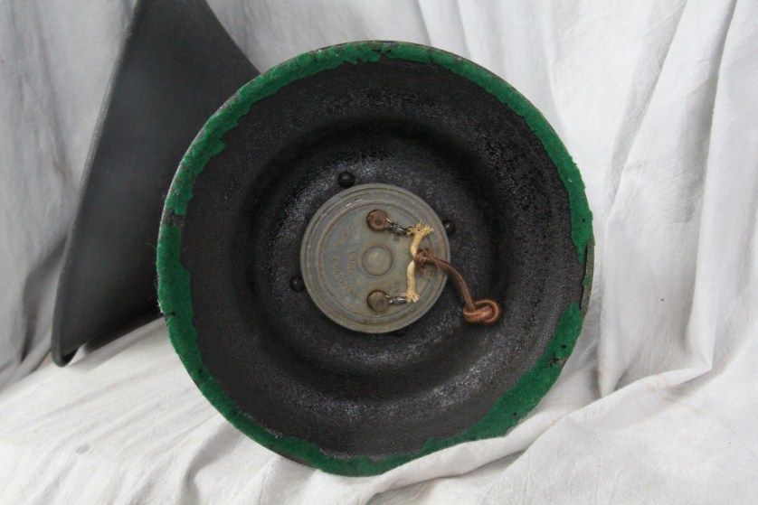 L157 ATWATER KENT PHILADELPHIA 1920s RADIO LOUD SPEAKER HORN & BASE 