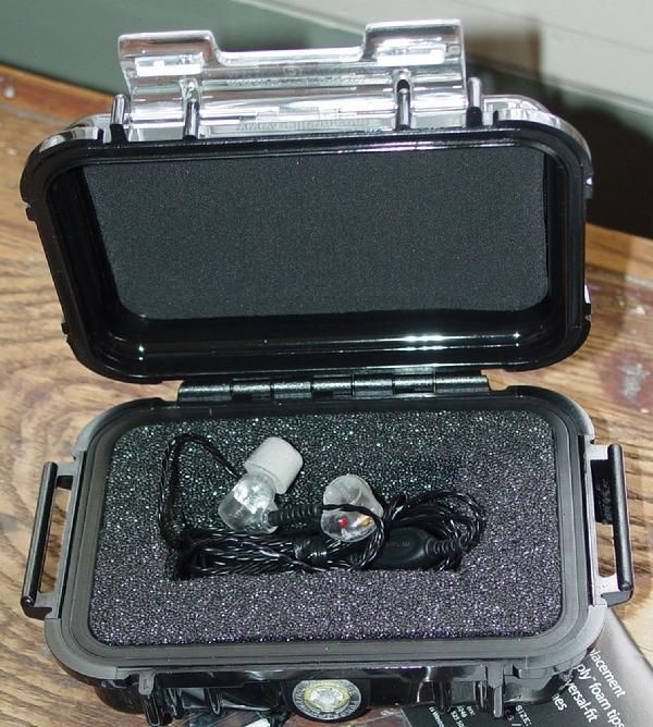 Hard Case for Shure SCL3 SCL4 SCL5 Westone 3 UM1 UM2  