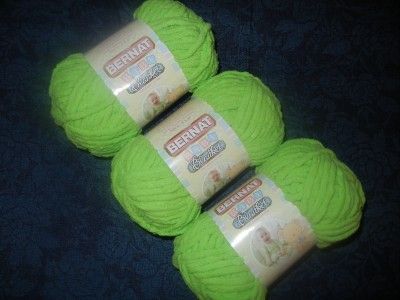 Bernat Baby Blanket Super Bulky Yarn 3 Skeins Baby Green  