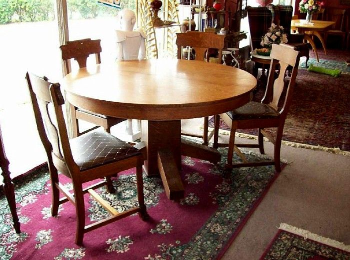 ANTIQUE OAK DINING ROOM SET QUARTER SAWN OAK, MISSION STYLE  