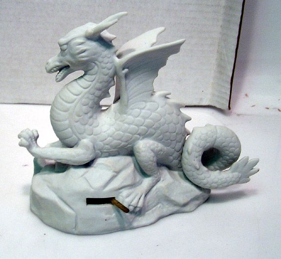 Vintage Set of 4 Fantasy Dragons  3 to 6 Each (L5153 JB) Music Box 