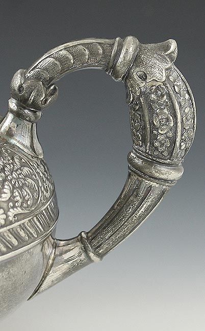 MERIDEN BRITANNIA ASSYRIAN HEAD PATTERN SILVER CREAMER  