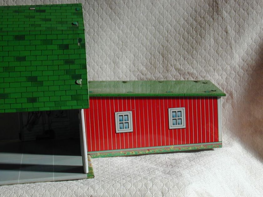 Vintage 1960s? Marx Lazy Day Farm Tin Toy. Very Good Condition  