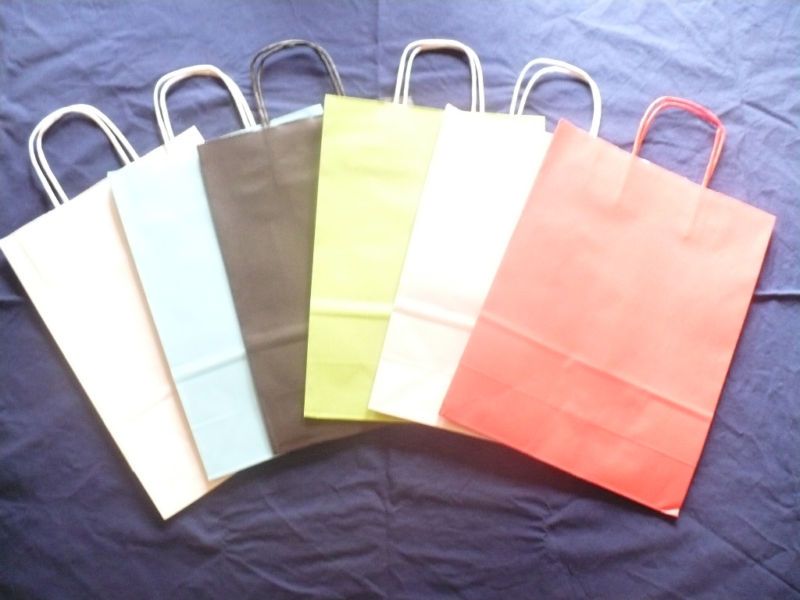 COLOURED GIFT BAGS WITH COLOURED TISSUE PAPER PARTY  