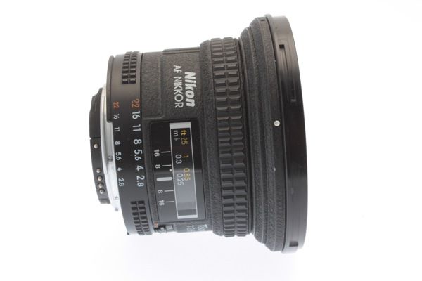 Nikon AF NIKKOR 18mm F/2.8 D Super Wide Angle Lens  