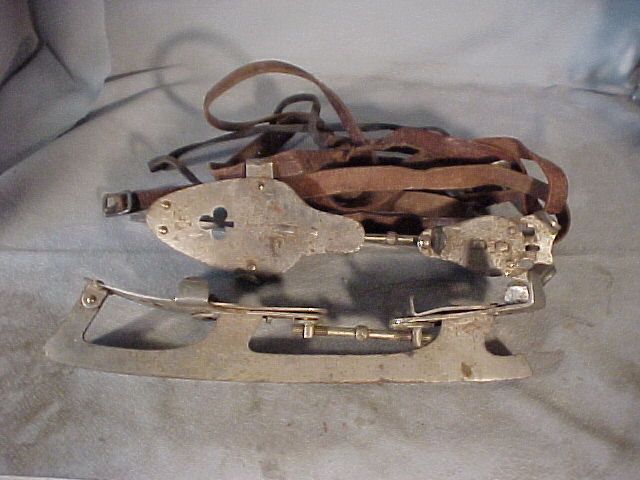 VINTAGE ICE SKATES STEEL CLIP ON WOMENS 1920 30S  