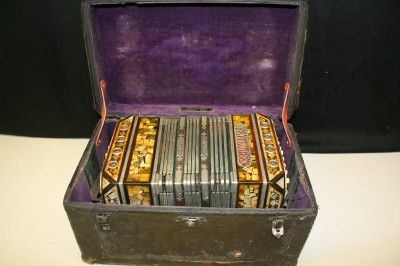 GEORGI & VITAK MUSIC CO PEARL QUEEN CONCERTINA & CASE  