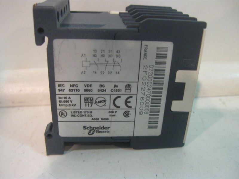 CA2KN22B7 TELEMECANIQUE RELAY 10 AMP, 600VAC, 24V  