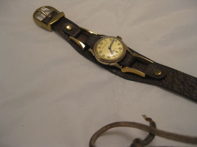 LADIES 1939 BULOVA NEW YORK ROLLED GOLD  GOLD DIAL LUME NUMS HANDS 
