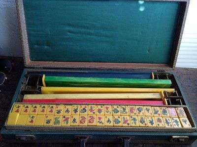   Catalin Bakelite 168 Tile Mah Jong Set & Racks, Dice, Etc NR  