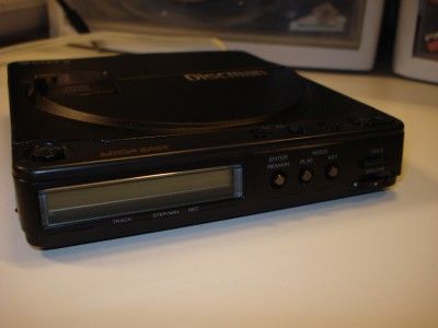 VINTAGE SONY DISCMAN D 9 PORTABLE CD PLAYER   REPAIR  