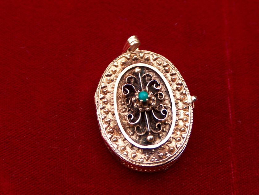 Vintage 14 Karat Gold Filigree Locket with Green Stone  