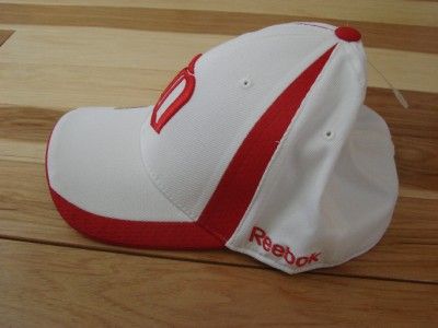 Detroit Red WIngs NHL Reebok Flexfit Fitted Hat New  