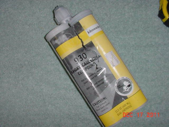 13.5 OZ TUBE 930 EPOXY CAULKING COMPOUND BY JOHNSONITE  