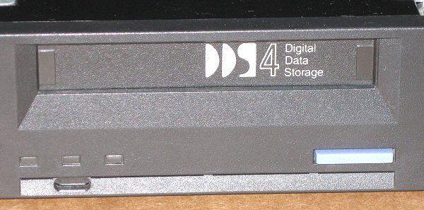 IBM SEAGATE STD2401LW DDS4 40GB TAPE DRIVE  