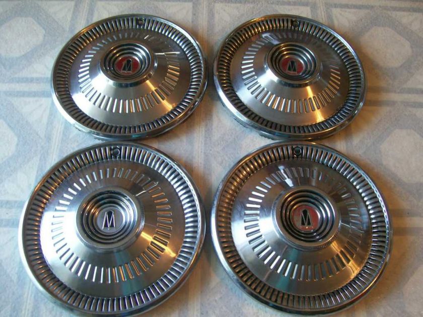 1964 FORD FAIRLANE HUBCAPS / SET OF FOUR  