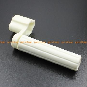 Perfect Guitar String Winder Bridge PIN Puller Acoustics White Colour 