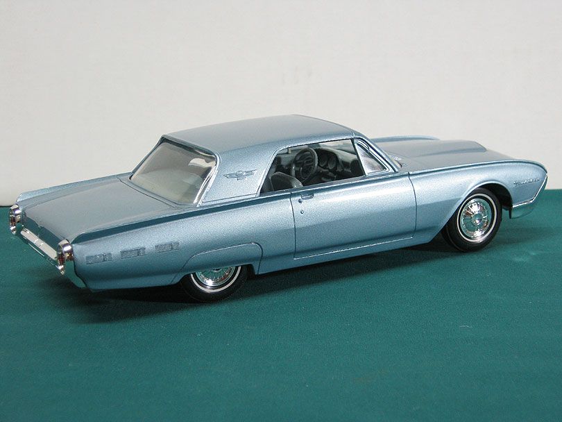 1962 Ford Thunderbird Hardtop in Acapulco Blue Poly